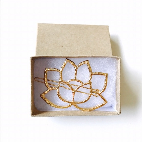 Sacred lotus hair pin, 14K gold plated - Picture 4 of 5